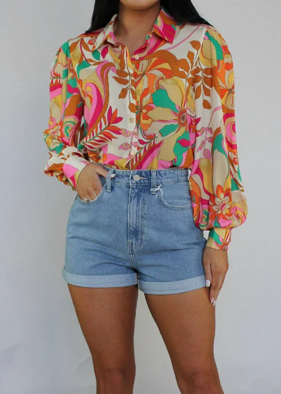 Fashionable, yet affordable women’s apparel   The Stella Denim Shorts In Light Denim