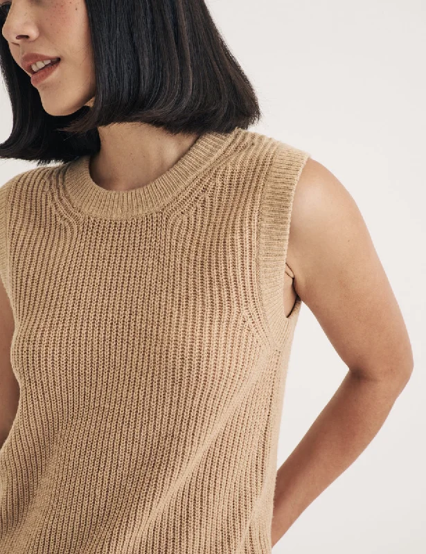 Discover the latest trends in women’s fashion   Beige Crew Neck Ribbed Vest